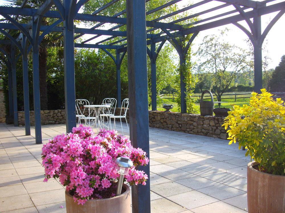Les Roulottes De La Brauderie Villa Brissarthe Luaran gambar