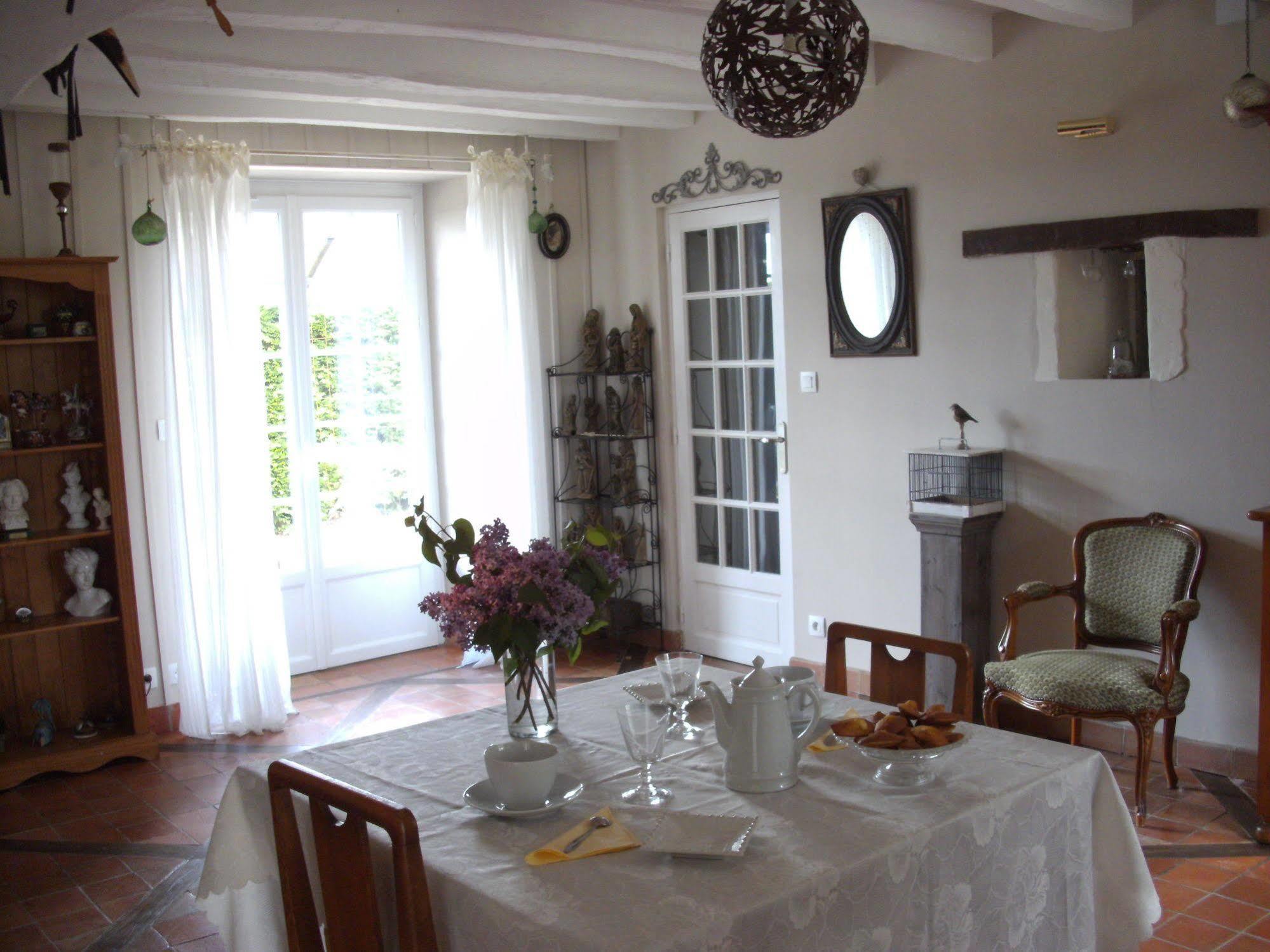 Les Roulottes De La Brauderie Villa Brissarthe Luaran gambar